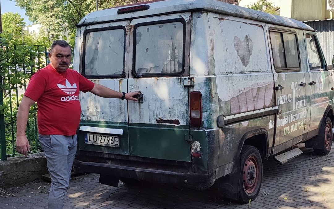 Zbiórka na zakup używanego samochodu dostawczego